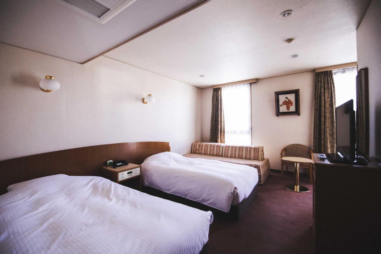 Hotel Kajiwara Macujama Exteriér fotografie